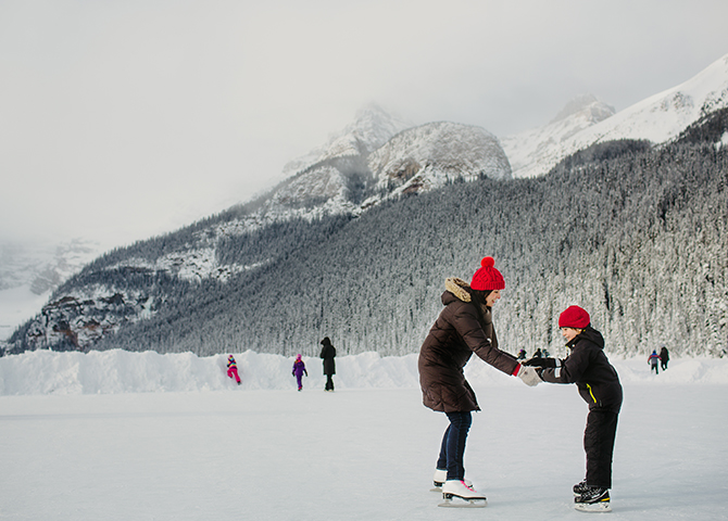 La patinoire du Lac Louise (©Kelly MacDonald)